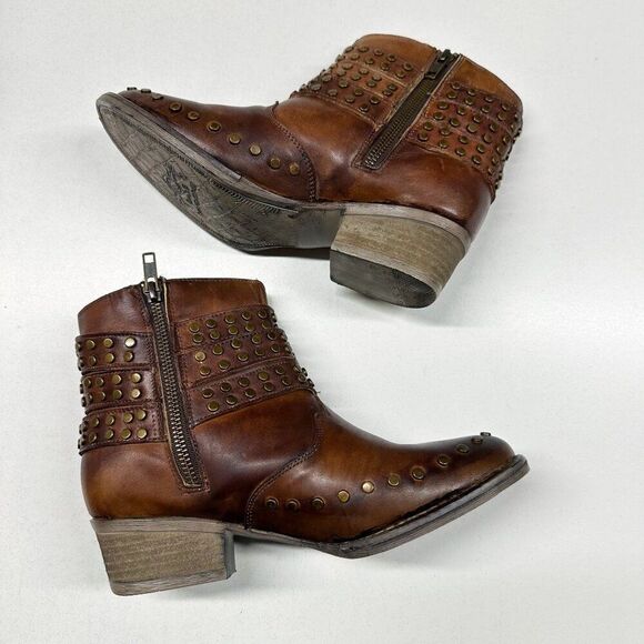 Circle G by Corral Ladies Studded Straps Bootie Shoe Q5096 Womens Size 7.5 Cogna - Picture 2 of 14